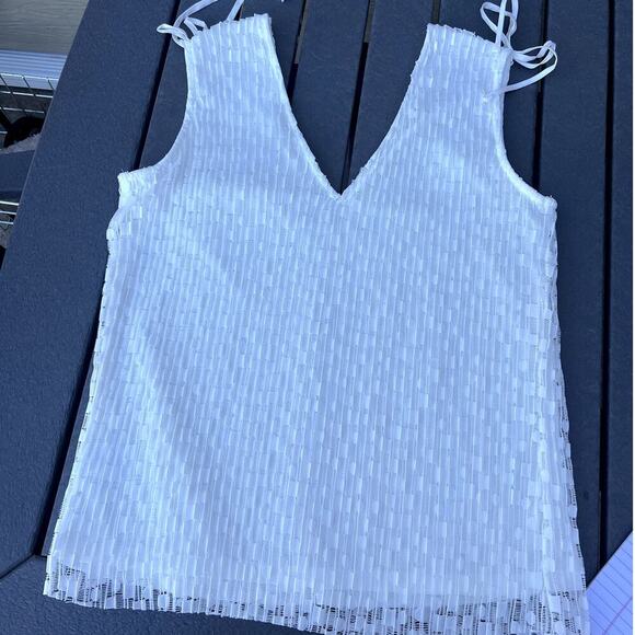 Brea Canyon V-neck textured pleated sleeveless top, women's sized S - Picture 8 of 8